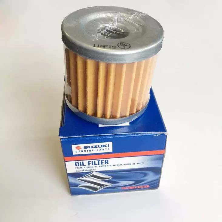 SUZUKI ÖLJYNSUODATIN OEM DF8/9,9A - DF15/20A - Suzuki OEM Perämoottorin Suodattimet - 16510-45H20-000 - 1