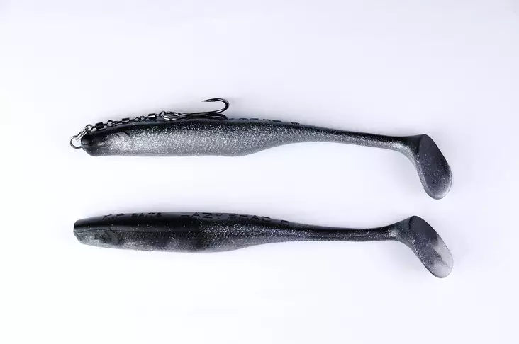 K.P Lazy Shad 5" 2Kpl - 1Kpl Rigattu - Valmiiksi koukutetut jigit - 85853 - 1