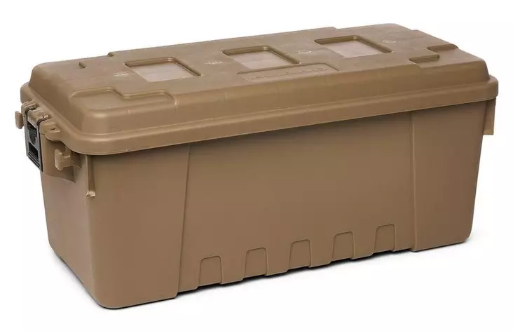 Plano Sportsmans Trunk Medium Desert Tan Varustelaatikko - Kalastuspakit ja Viehelaukut - P000028 - 1